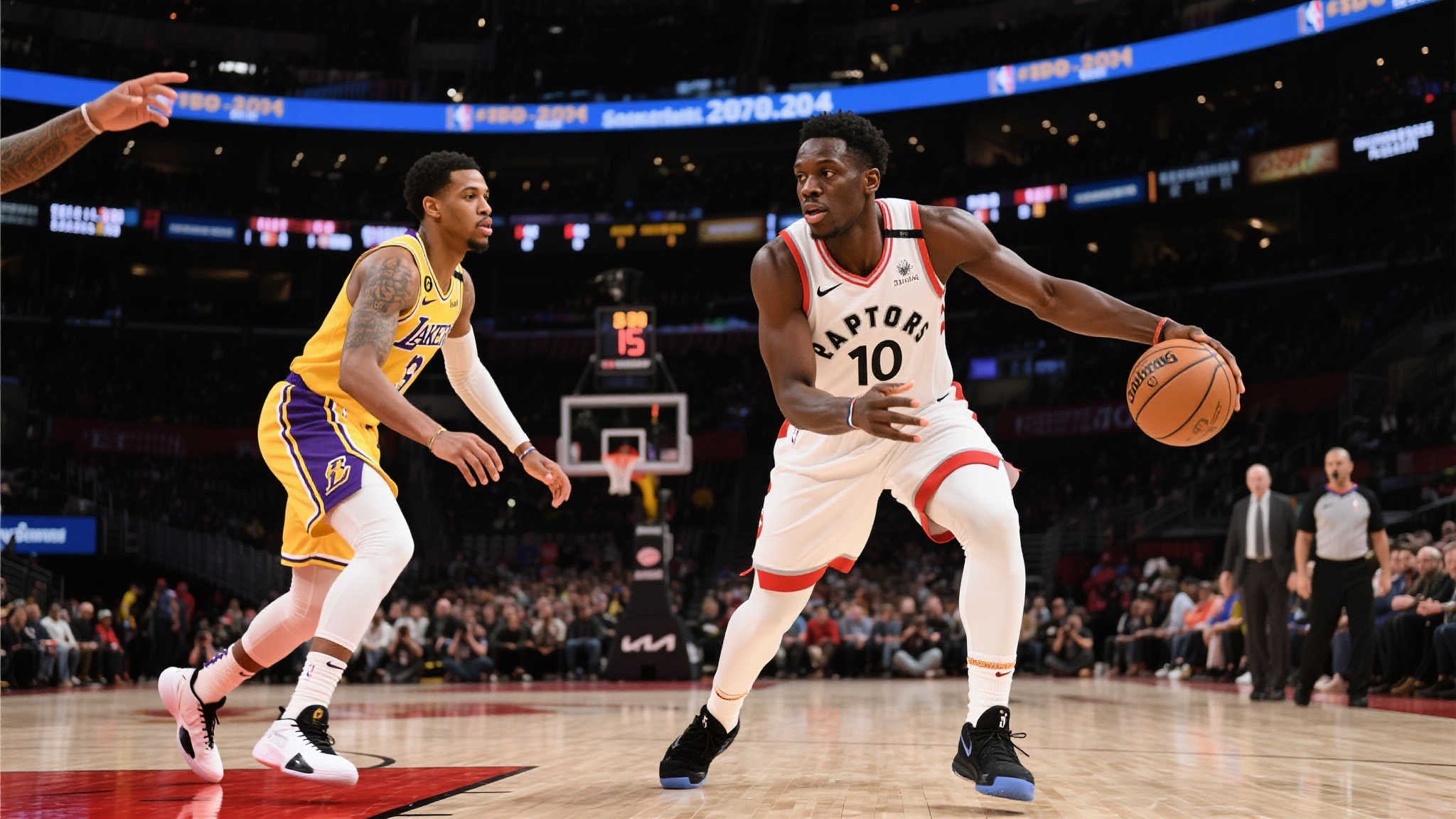 抢七激战半场步行者险胜1分,西卡10分迎战亚历山大16分 整場比賽亮點頻出,其中最不容忽視当然就是双核心对垒